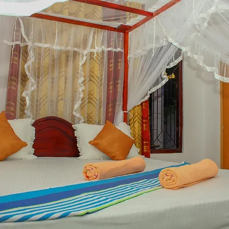 Mirissa Breeze Hotel Exterior photo
